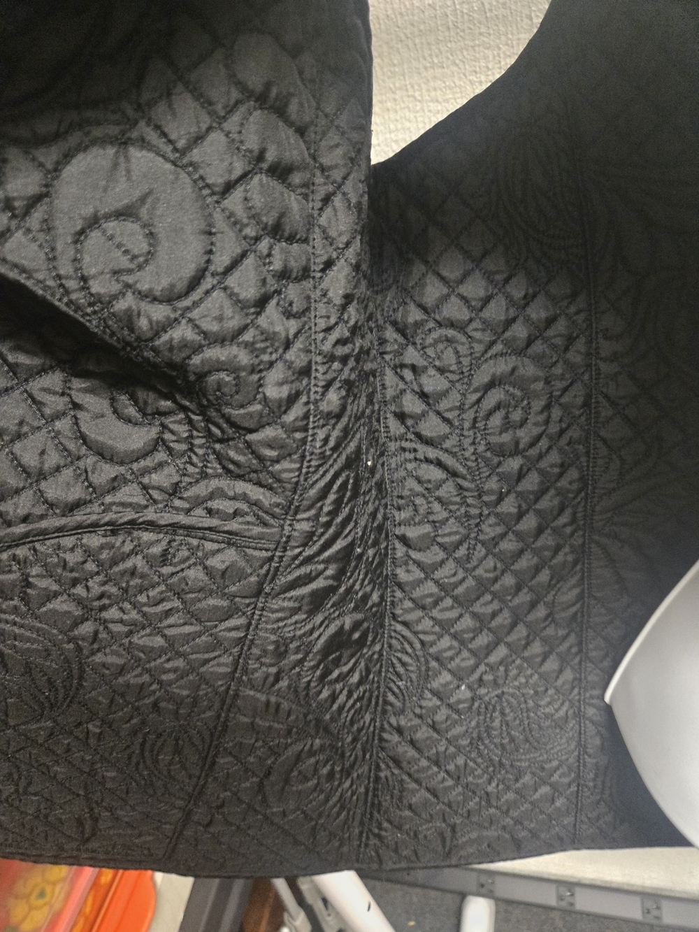 Black  Silk Quilted Stand-Collar Vest - Picture 3 of 4